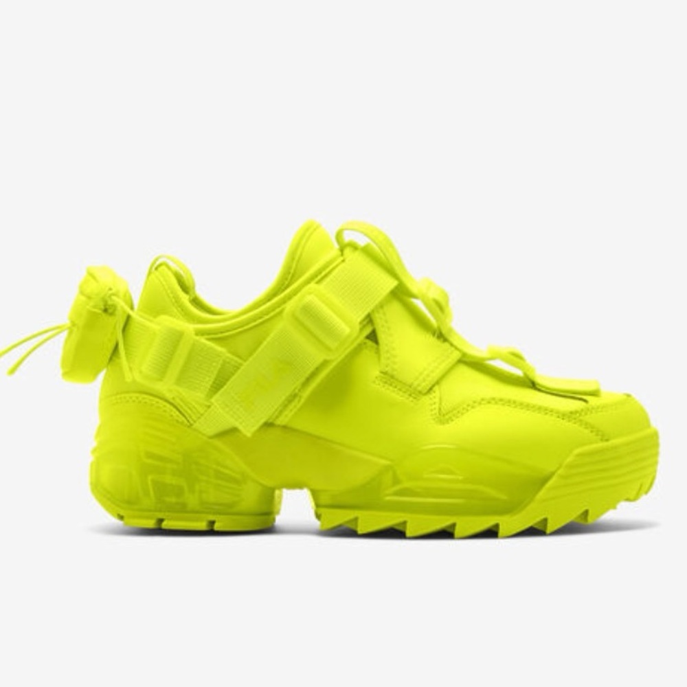 Bold Fila Shoes. Women's Unit V2